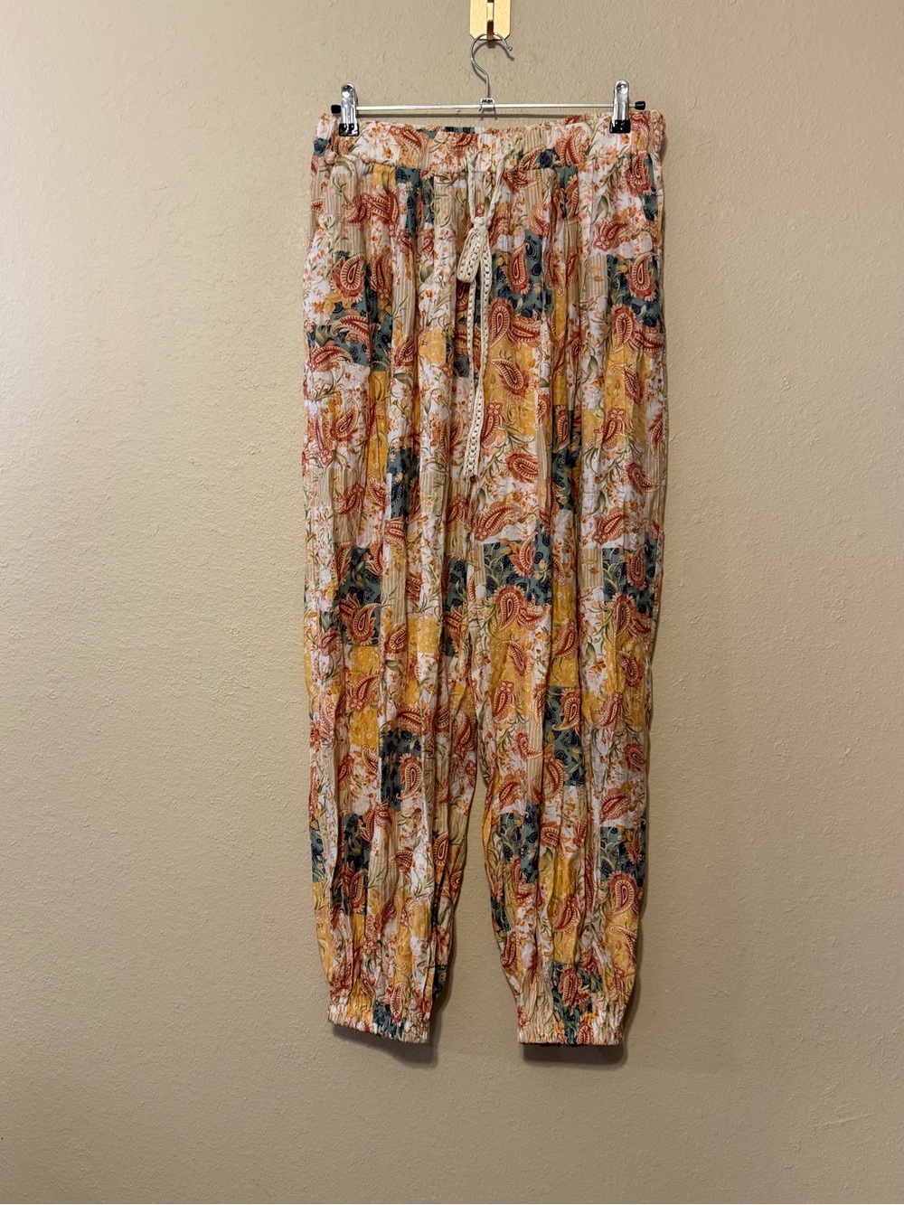 POL Floral Harem Pants Size Large
